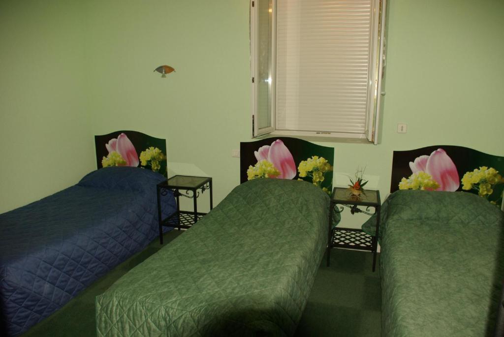 Hotel Le Gambetta Carmaux Bilik gambar